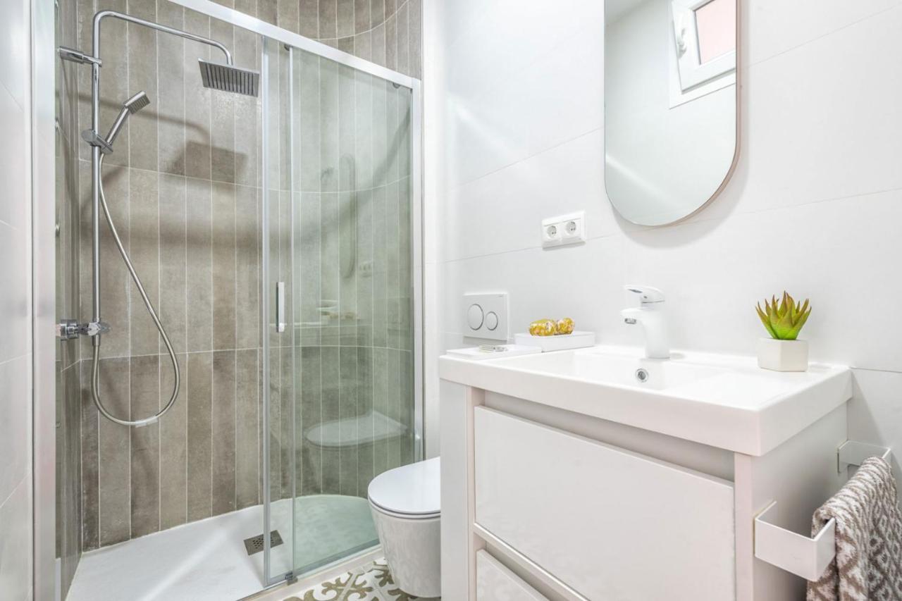 Pinzon Apartment In Malaga By Solaga Holiday Homes エクステリア 写真
